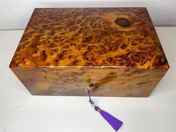 Boîte à bijoux - Bois de thuya