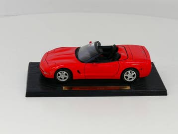Schaal 1:18 Maisto Chevrolet Convertible 1998 #2357, Hobby en Vrije tijd, Modelauto's | 1:18, Ophalen of Verzenden, Gebruikt, Maisto