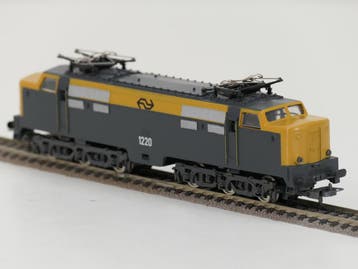 Schaal H0 Lima/HEMA 208024L, 9109 en 9110 elektrische loc..., Gebruikt, Ophalen of Verzenden, Lima, Gelijkstroom