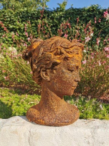 Beeldje - Lady bust - Gietijzer