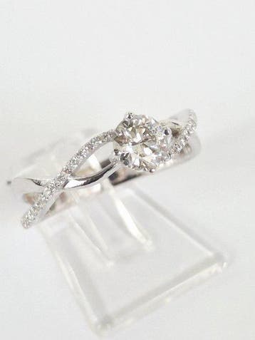 Verlovingsring - 18 karaat Witgoud - 0.64ct. tw. Diamant