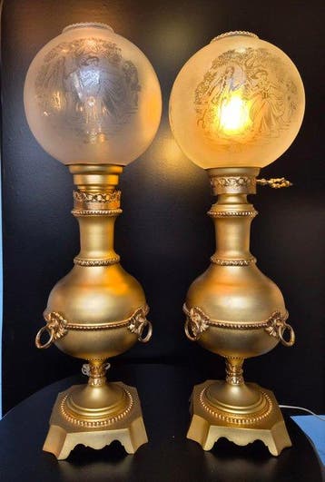Tafellamp (2) - Een set tafellampen in Napoleon III-stijl,