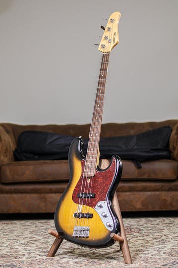 Schecter USA Traditional J-Bass Wembley 2017 | Sunburst, Musique & Instruments, Verzenden