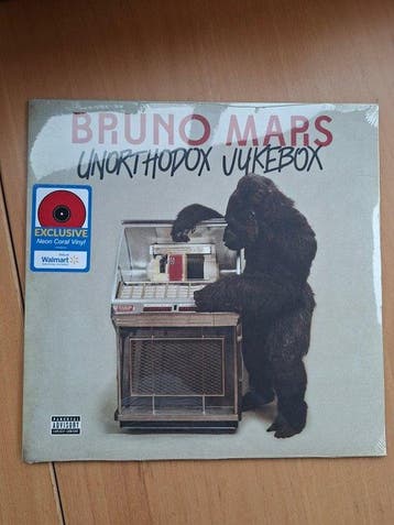 Bruno Mars - Unorthodox Jukebox Exclusive Neon Coral vinyl, Nieuw in verpakking
