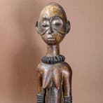 Vrouwelijk beeld van het Abiriba-altaar - Igbo - Nigeria
