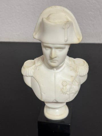 Beeld, Napalione - 20 cm - Albast