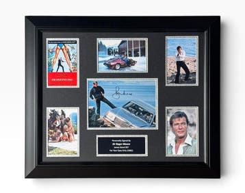 James Bond 007: For Your Eyes Only - Roger Moore Signed, Nieuw
