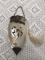 Doos - kruidbol - Parelmoer, verzilverd metaal, stof.