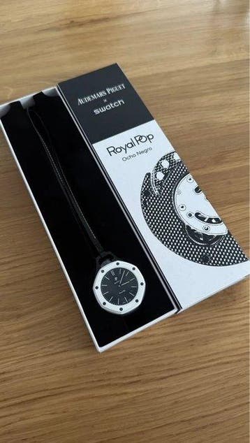 Swatch - Swatch × Audemars Piguet OCHO NEGRO - Sans prix de, Nieuw