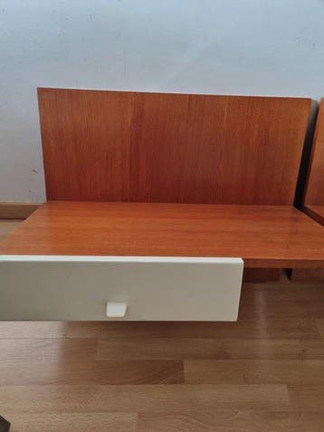 Pastoe - Table de chevet (2) - Bois