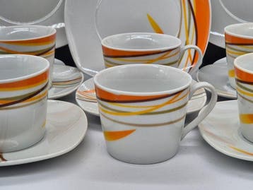 Van Well – Kaffee-Service – Porzellan mit mehrfarbigem