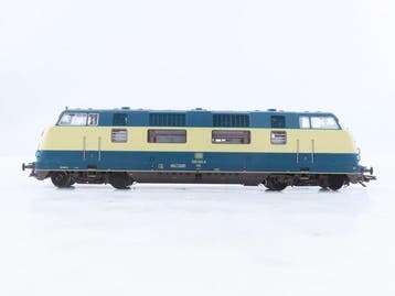 ESU H0 - 31086 - Dieselhydraulische locomotief (1) - BR 220