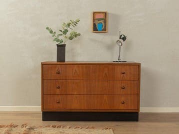 Commode - Walnoot - Ladekast uit de jaren zestig