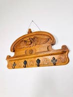 Kapstok - Nederlandse eiken-cherub wandrek met uitgehouwen