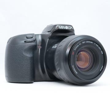 Minolta 303si + AF ZOOM xi .5-5.6/80-200mm | Appareil photo