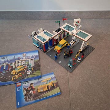 Lego Set - 7993 - City - Tankstation