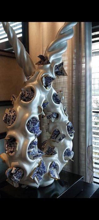 Beeld, Unicornis Marina Delphis - 118 cm - Delfts blauw, Antiek en Kunst, Antiek | Glaswerk en Kristal