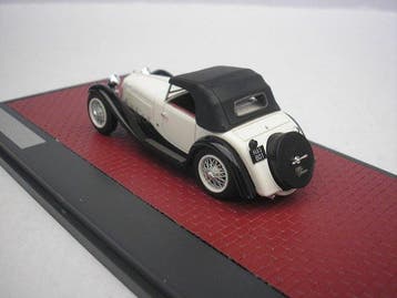 Matrix 1:43 - Modelauto - Alfa Romeo 6C 1750 Series V Gran