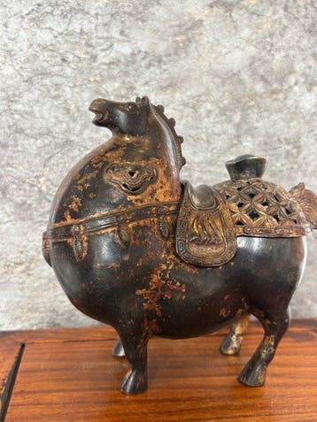 Statue, Tang-Dynastie stijl paard - 17 cm - Bronze, Antiek en Kunst
