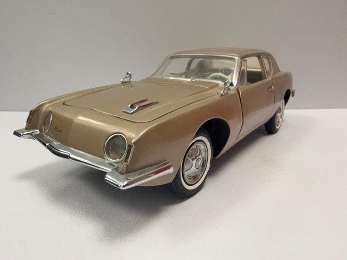 Franklin Mint 1:24 - Modelauto - 1963 Studebaker Avanti, Hobby en Vrije tijd, Modelauto's | 1:5 tot 1:12