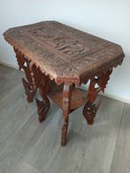 Bijzettafel - Teak - snijwerk olifant, tijger