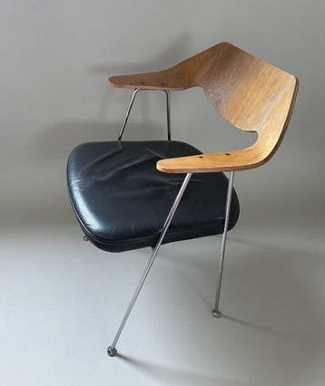 Robin Day - Stoel - Hout, Leder - 675 Chair, Nieuw