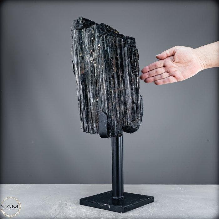 Zwarte toermalijn (Schorl) – monumentaal natuurkristal op, Verzamelen, Mineralen en Fossielen