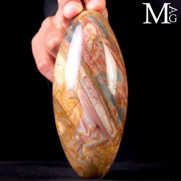 Shiva Lingam in dendritische agaat. - Hoogte: 152 mm -