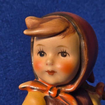 Goebel - Beeldje - Hummel #112/I - Just Resting - TMK5 -