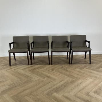 Maxalto Acanto eetkamerstoel / vergaderstoel (set van 6), Huis en Inrichting, Stoelen, Gebruikt, Eén