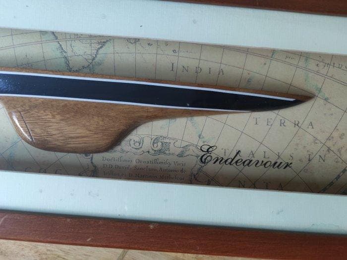 Endeavour 1937 - Halfmodel, Antiek en Kunst, Curiosa en Brocante
