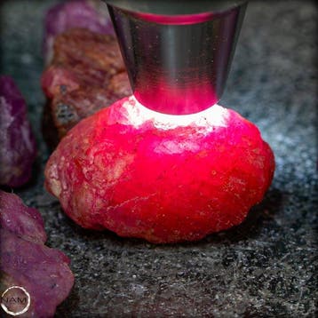 Vele geweldige Gemmy robijnkristallen onbehandeld, Burma