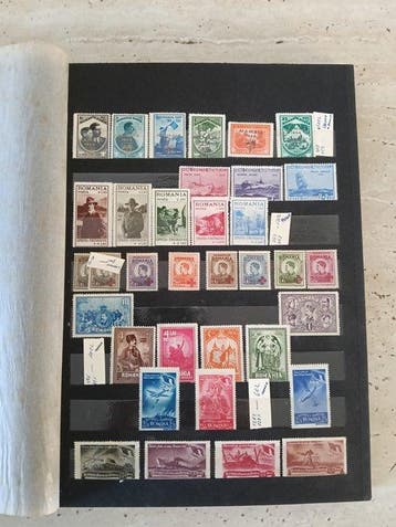 Roumanie - Grande collection de timbres vintage dans des