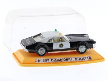 Schaal 1:43 Pilen S.A. M298 Oldsmobile Policia #5411, Hobby en Vrije tijd, Modelauto's | 1:43, Ophalen of Verzenden, Gebruikt