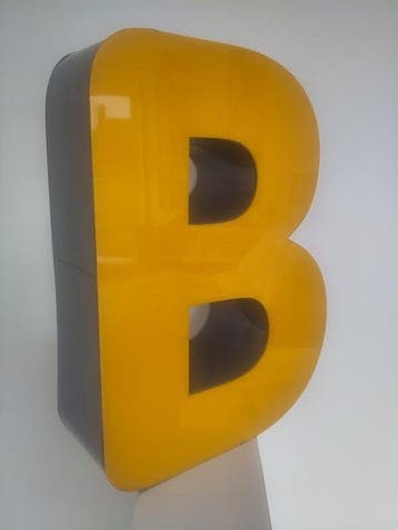Industriële apparatuur - Typografie letter B - Duitsland