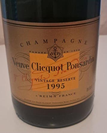 1995 Veuve Clicquot, Vintage Reserve - Champagne Brut - 2