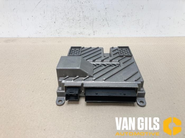 Radio versterker Mercedes E-Klasse O249625, Auto-onderdelen, Elektronica en Kabels