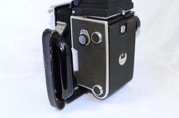 Mamiya C220 Professional + Sekor 3,7/80mm | Twin lens reflex