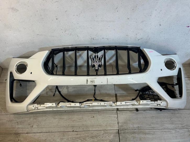 Maserati Levante voorbumper, Autos : Pièces & Accessoires, Carrosserie & Tôlerie, Envoi