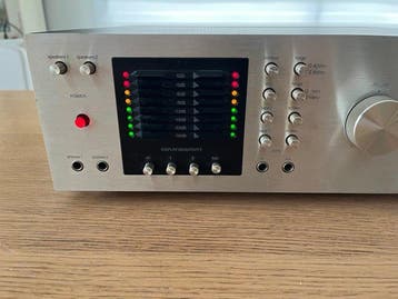 Harman Kardon - A 402 Solid state geïntegreerde versterker