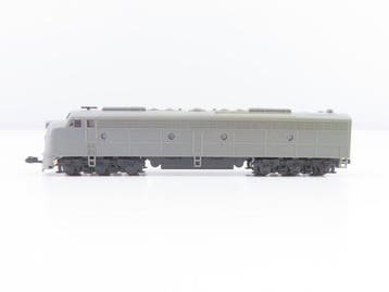 Kato N - 176 260 - Locomotive diesel (1) - Type E8, Hobby en Vrije tijd, Nieuw