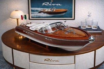 Maquette RIVA aquarama en bois Modélismes (67 cm.) 1:12 -, Hobby & Loisirs créatifs