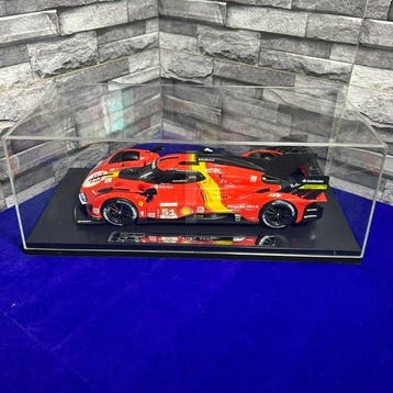 Bburago 1:18 - Model raceauto - Bburago 1:18 Ferrari 499P