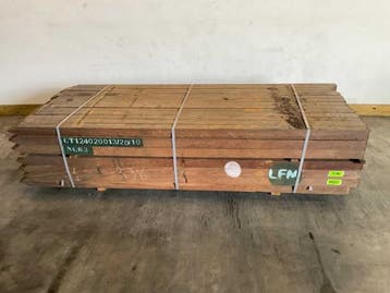 Veiling - 120x Azobé hardhouten tuinpaal gepunt 250x7x7 cm, Doe-het-zelf en Bouw, Hout en Planken, Nieuw