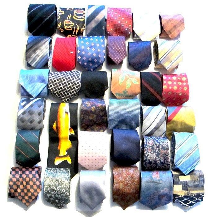 Themacollectie - 35x stropdassen - Lanvin, vintage, Antiek en Kunst, Antiek | Speelgoed