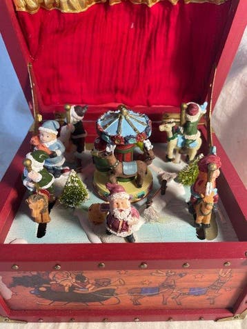 Splendide boite à musique de Noel Rouge , décors animé -, Antiquités & Art