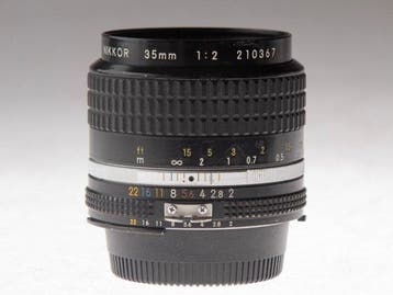 Nikon Nikkor 35mm 1:2,0 AIS Groothoeklens
