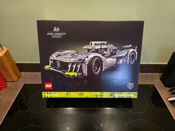 Lego Set - 42156 - Technic - PEUGEOT 9X8 24H Le Mans Hybrid