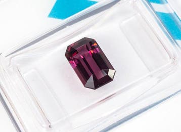 Spinelle - 2.22 ct - International Gemological Institute, Nieuw