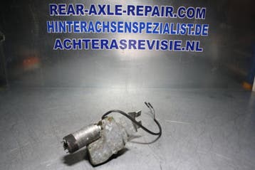 Opel Kadett D 1983 Ruitenwissermotor achter 90069657, Autos : Pièces & Accessoires, Habitacle & Garnissage, Verzenden